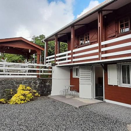 Chalet Des Laves Sainte-Rose Zewnętrze zdjęcie